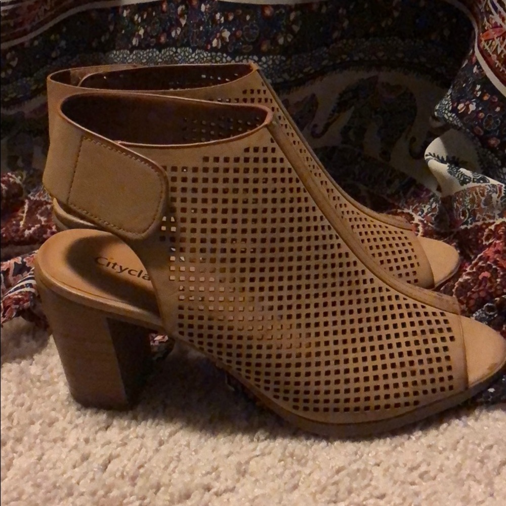 Camel open toe heels